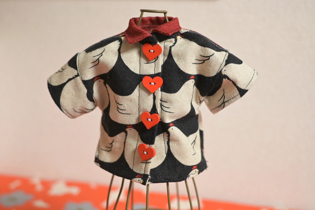 ワンコイン✴︎北欧風にわとり柄シャツ🐓!