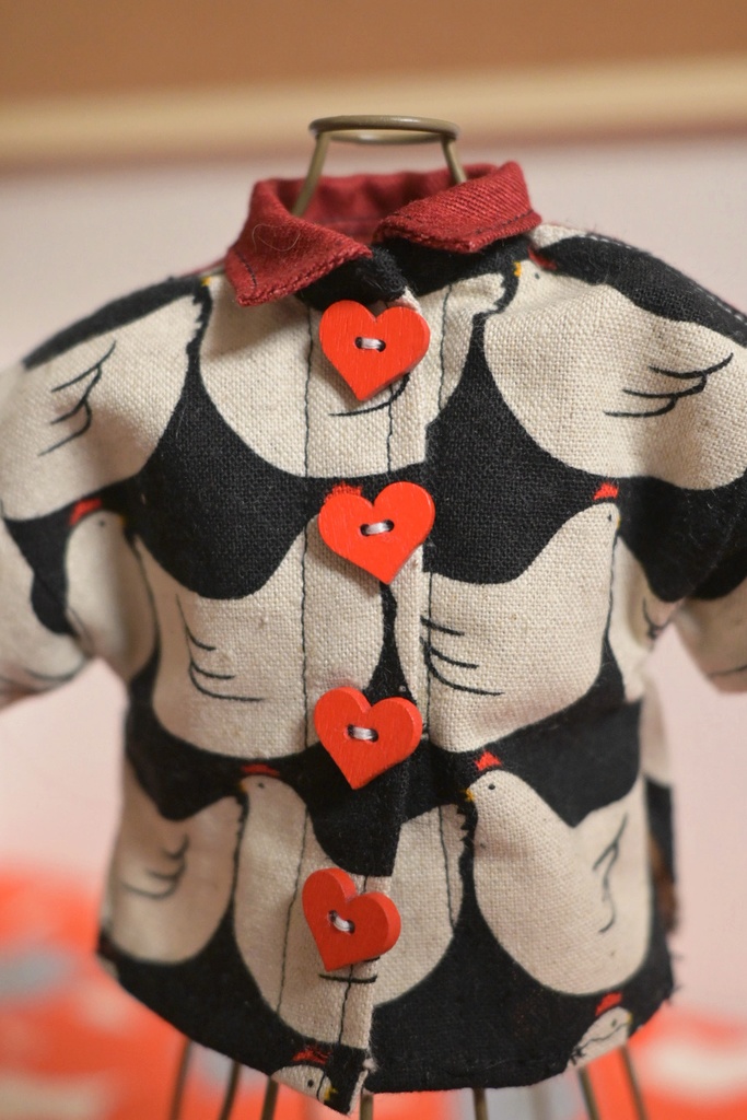 ワンコイン✴︎北欧風にわとり柄シャツ🐓!