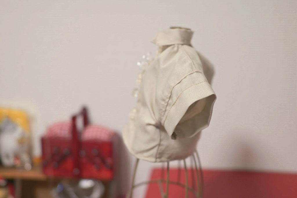 ワンコイン❤︎シンプル✴︎ベージュ×シャツ