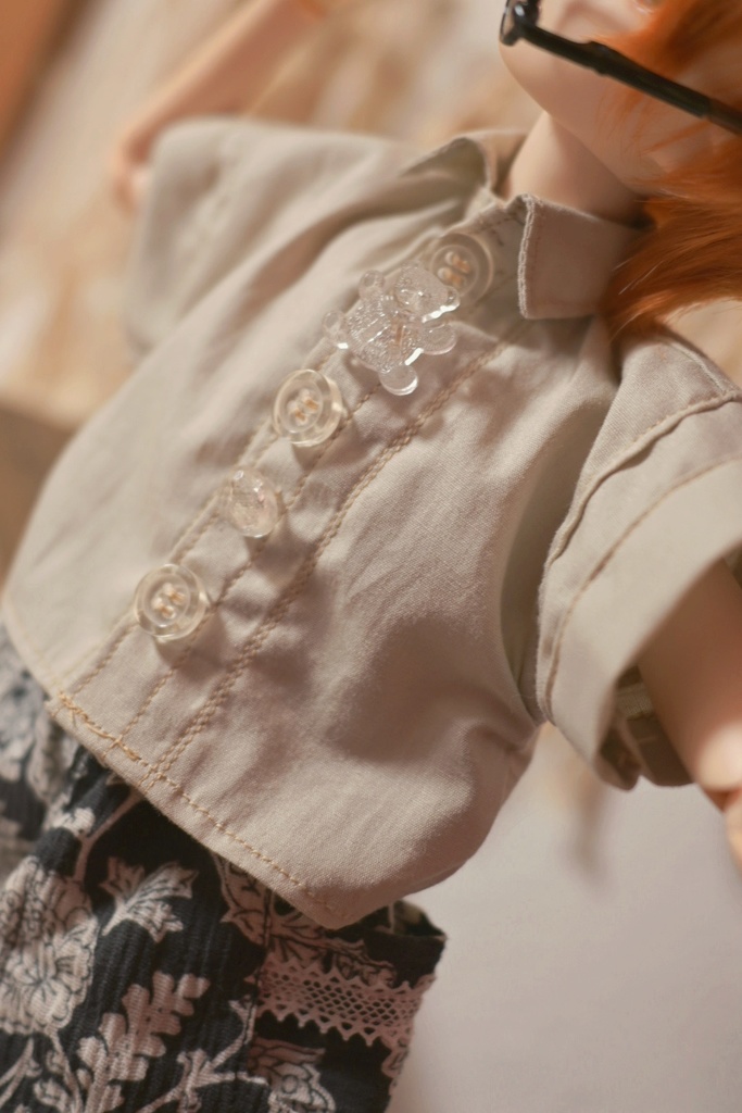 ワンコイン❤︎シンプル✴︎ベージュ×シャツ