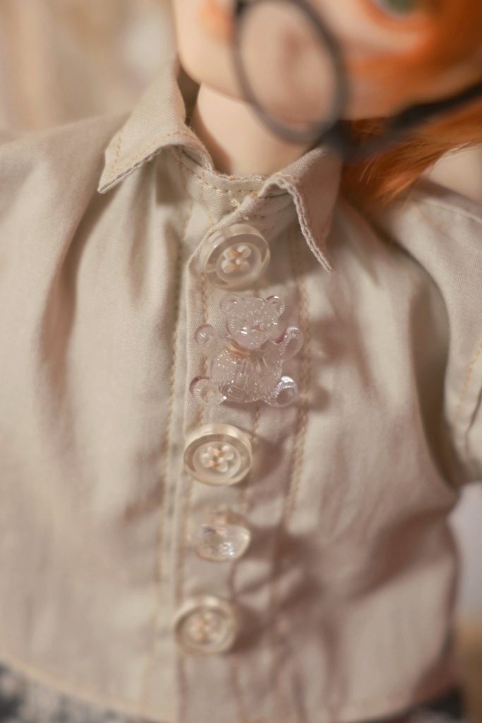 ワンコイン❤︎シンプル✴︎ベージュ×シャツ