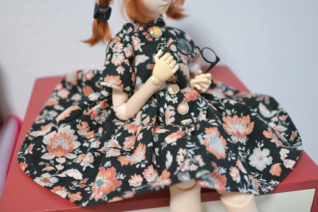 アンティークちっくな✳︎花柄ミニワンピ