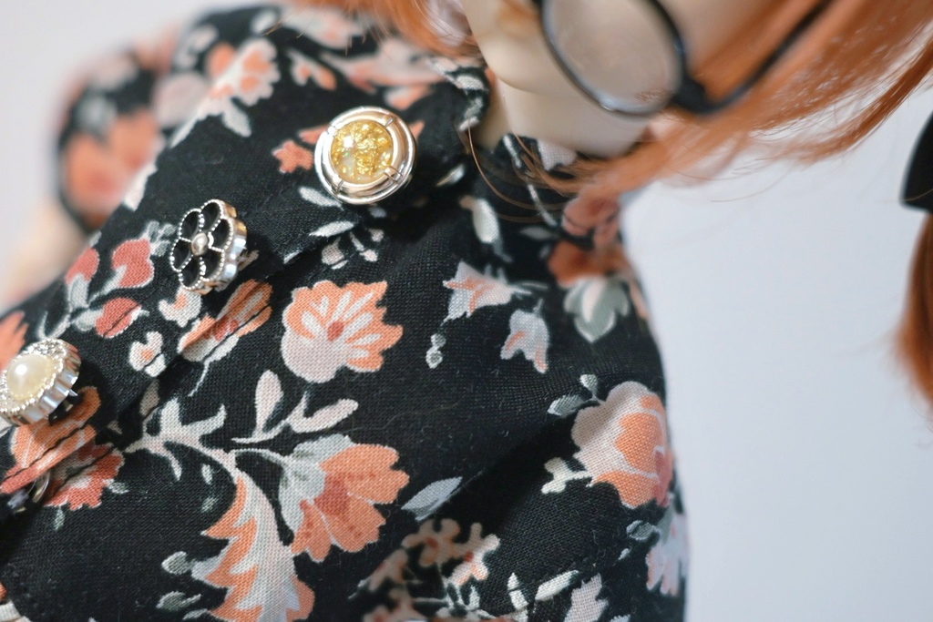 アンティークちっくな✳︎花柄ミニワンピ