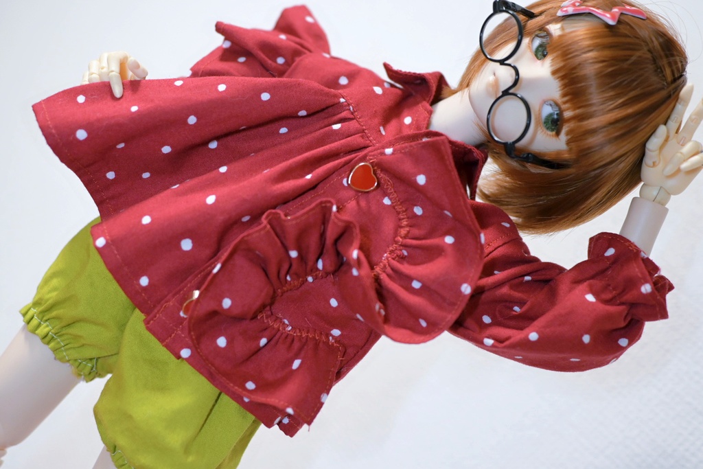 ジーッ❤︎見つめてよレッドチュニック!