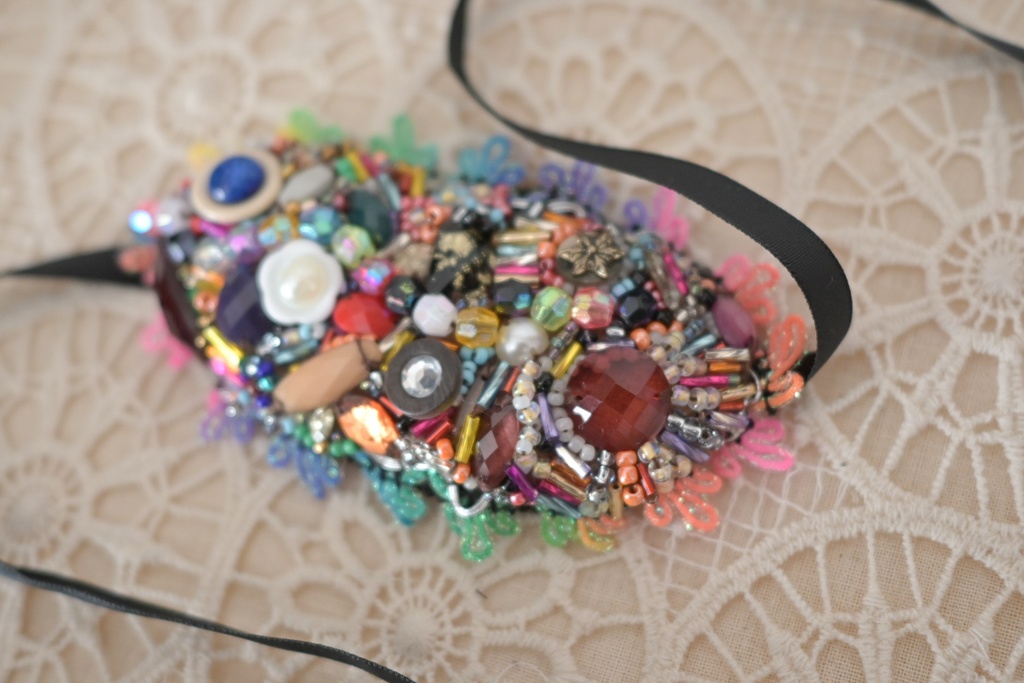 煌めき独り占め⟡˚.⋆ビジュー刺繍ヘッドドレス