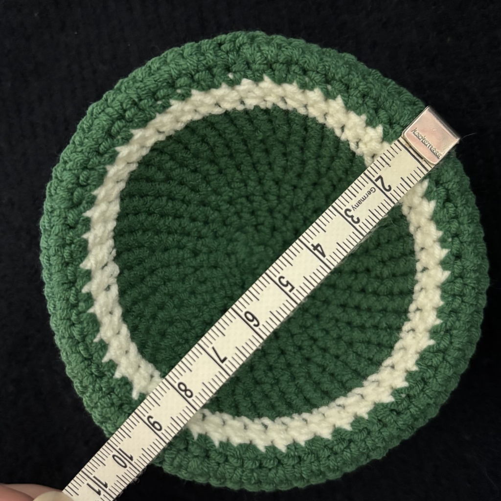 ぬい用手編み帽子