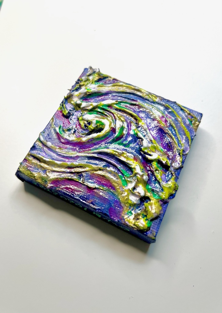 てのひらになみおと『似紫』