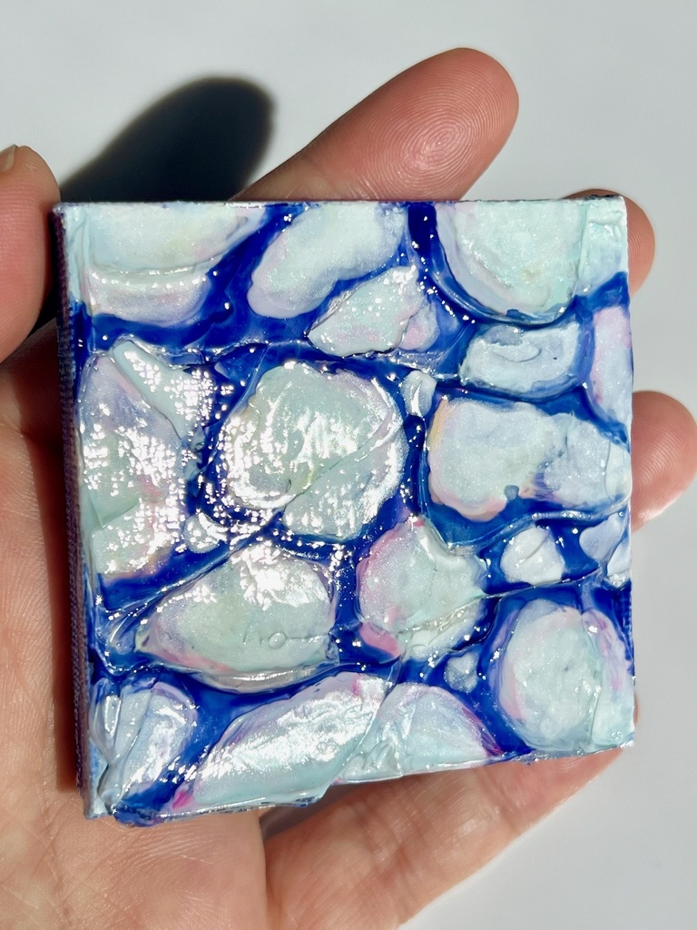 てのひらになみおと『サルビアブルー』