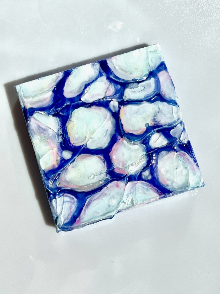 てのひらになみおと『サルビアブルー』