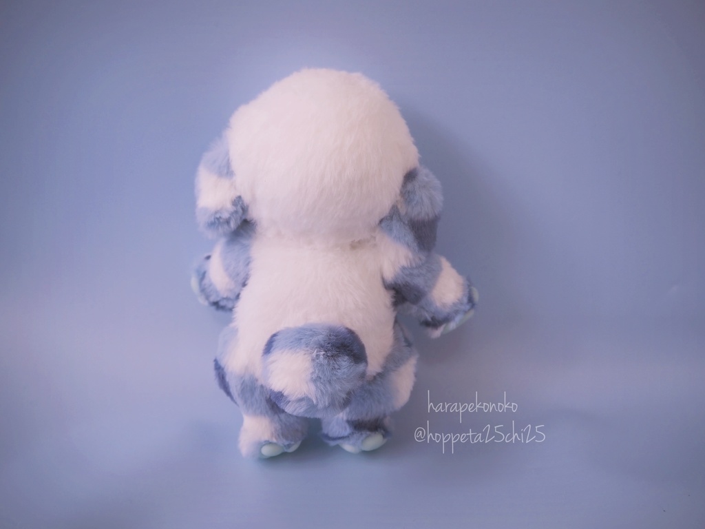 『ぬいぐるみみたいなコ』(おめめとろりん)