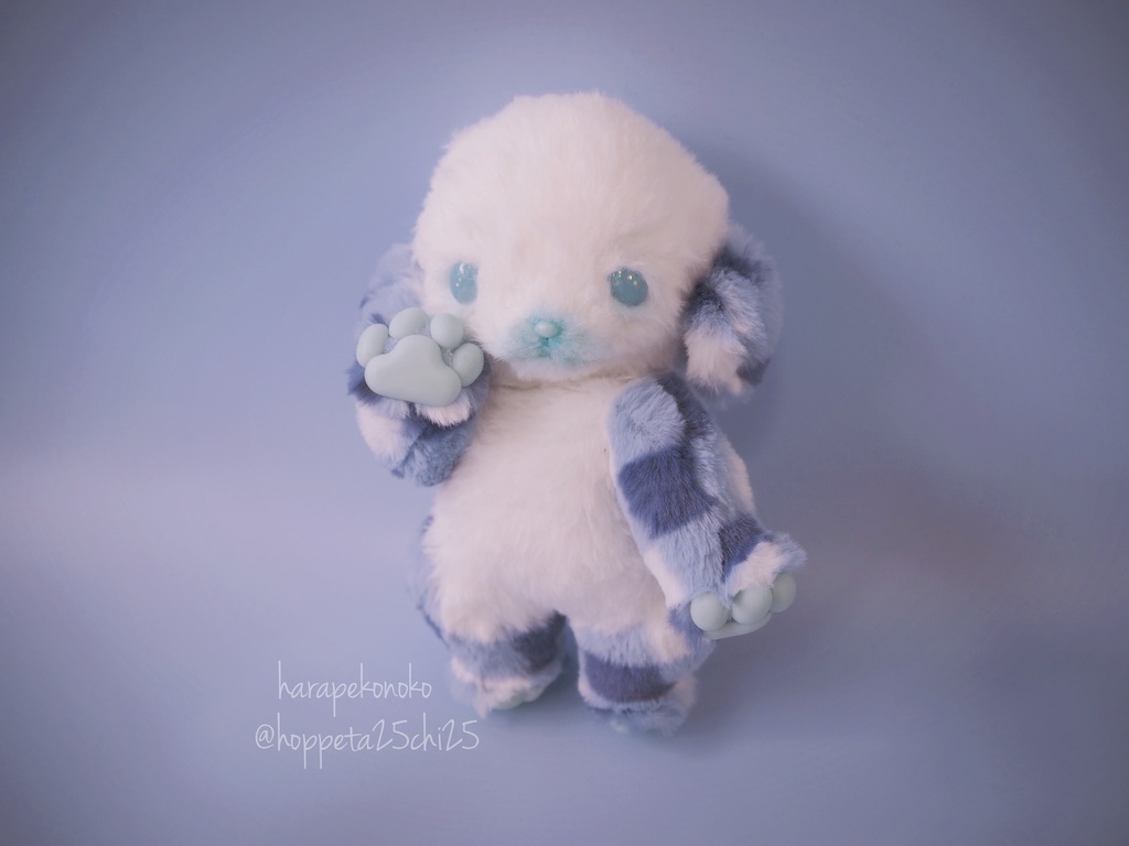 『ぬいぐるみみたいなコ』(おめめとろりん)