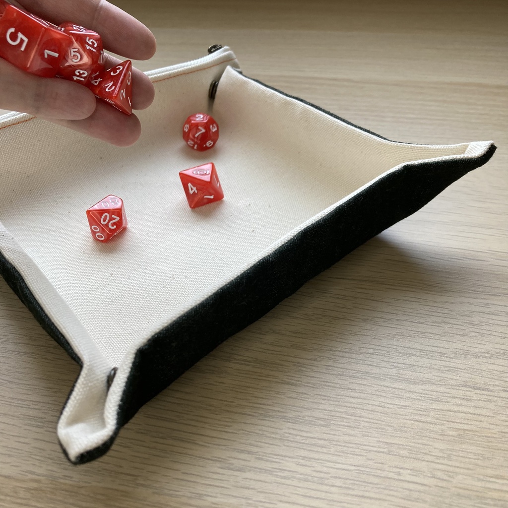 Dokkoiポーチトレイ