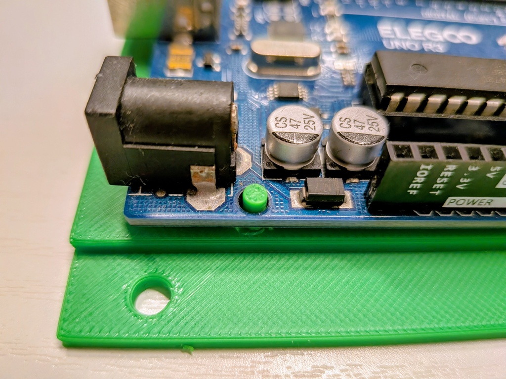 【ネジ固定対応】Arduino Uno用 マウントベース B(元・精密機械工設計)