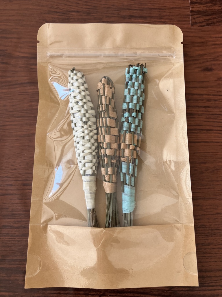 花嫁へのお守り•ラベンダースティック(3本で1セット)