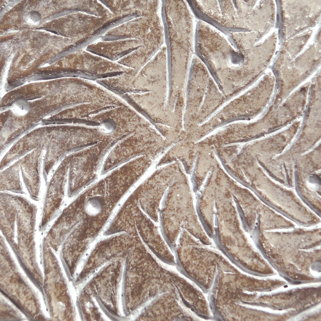 枝の陶土のオーナメント 粘土 オブジェ 植物模様