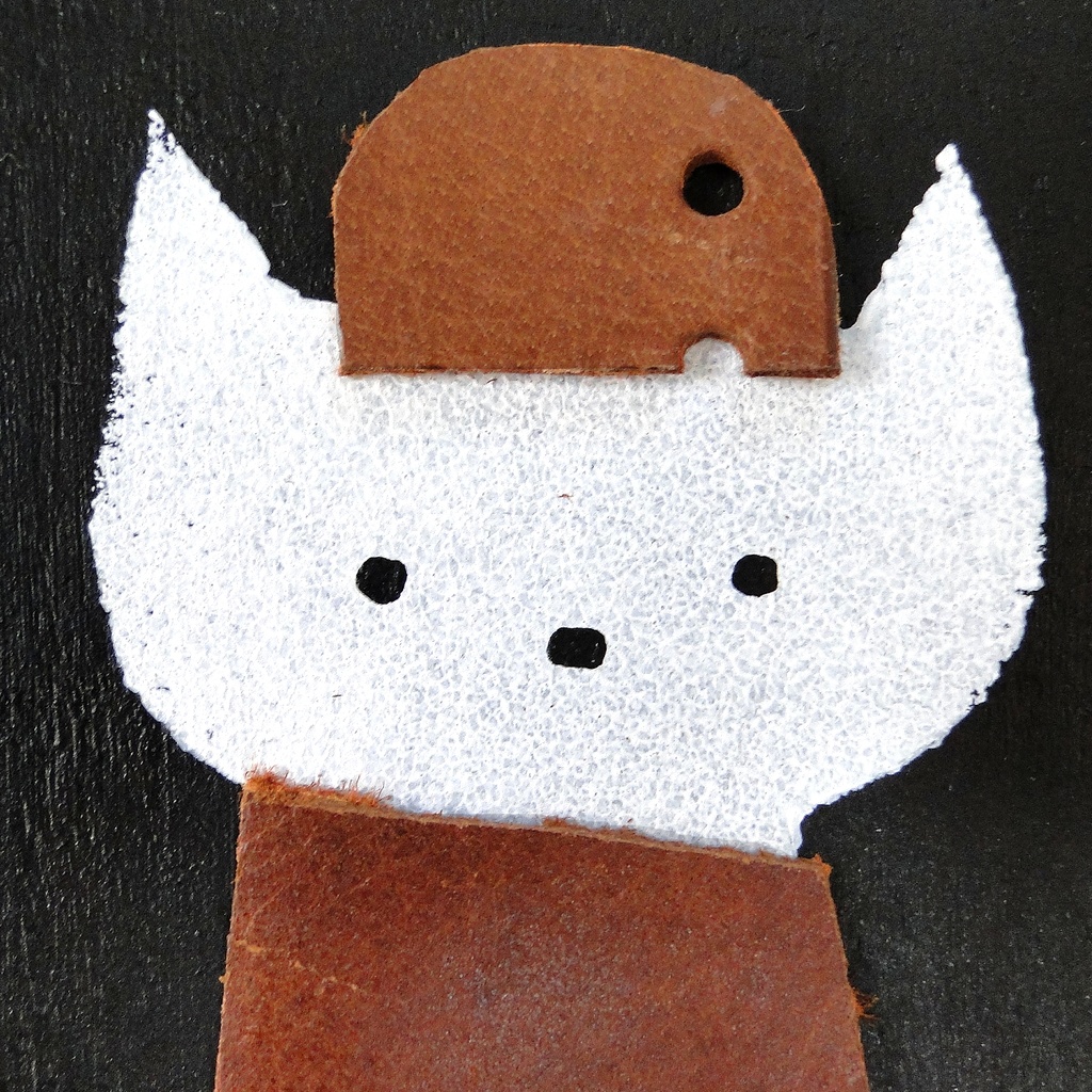 革鎧をつけた猫の小人兵隊のウッドアート オブジェ 木工 木雑貨 妖精 No10