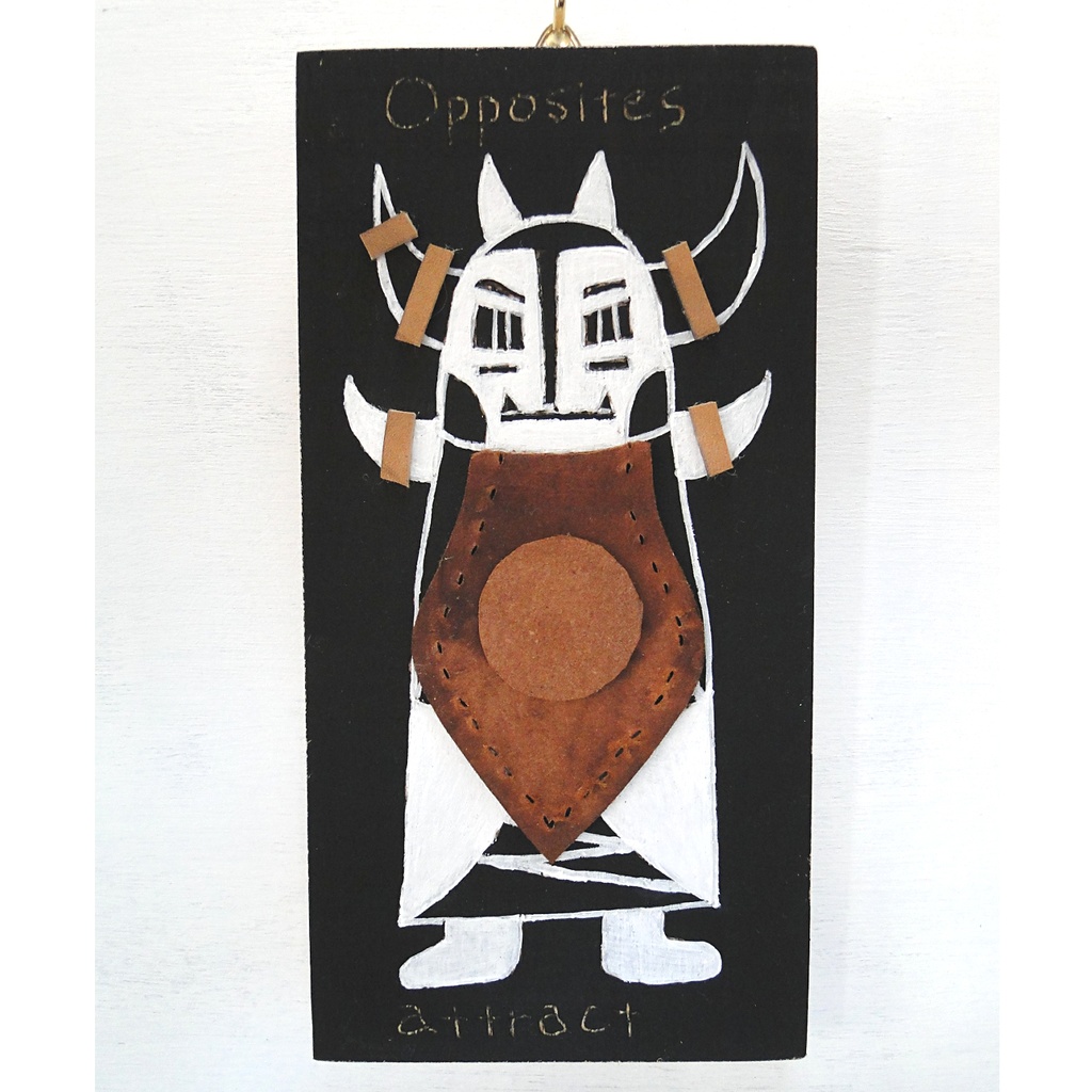 アフリカ　エスニック　精霊　描キクケコ　木工　No8　オブジェ　民族　木雑貨　革鎧をつけたツノ戦士のウッドバーニングアート　BOOTH