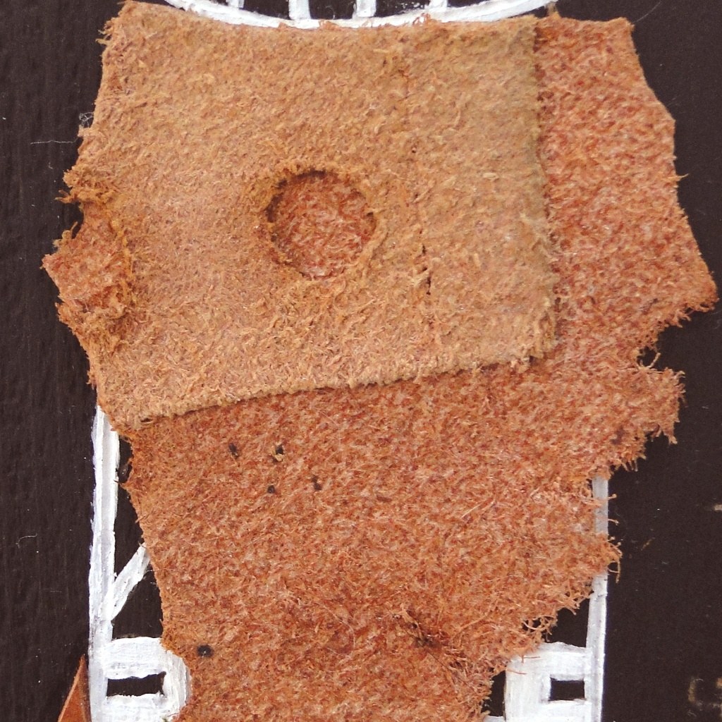 革鎧をつけたネコ戦士のウッドバーニングアート アフリカ オブジェ 木工 木雑貨 精霊 民族 エスニック No7