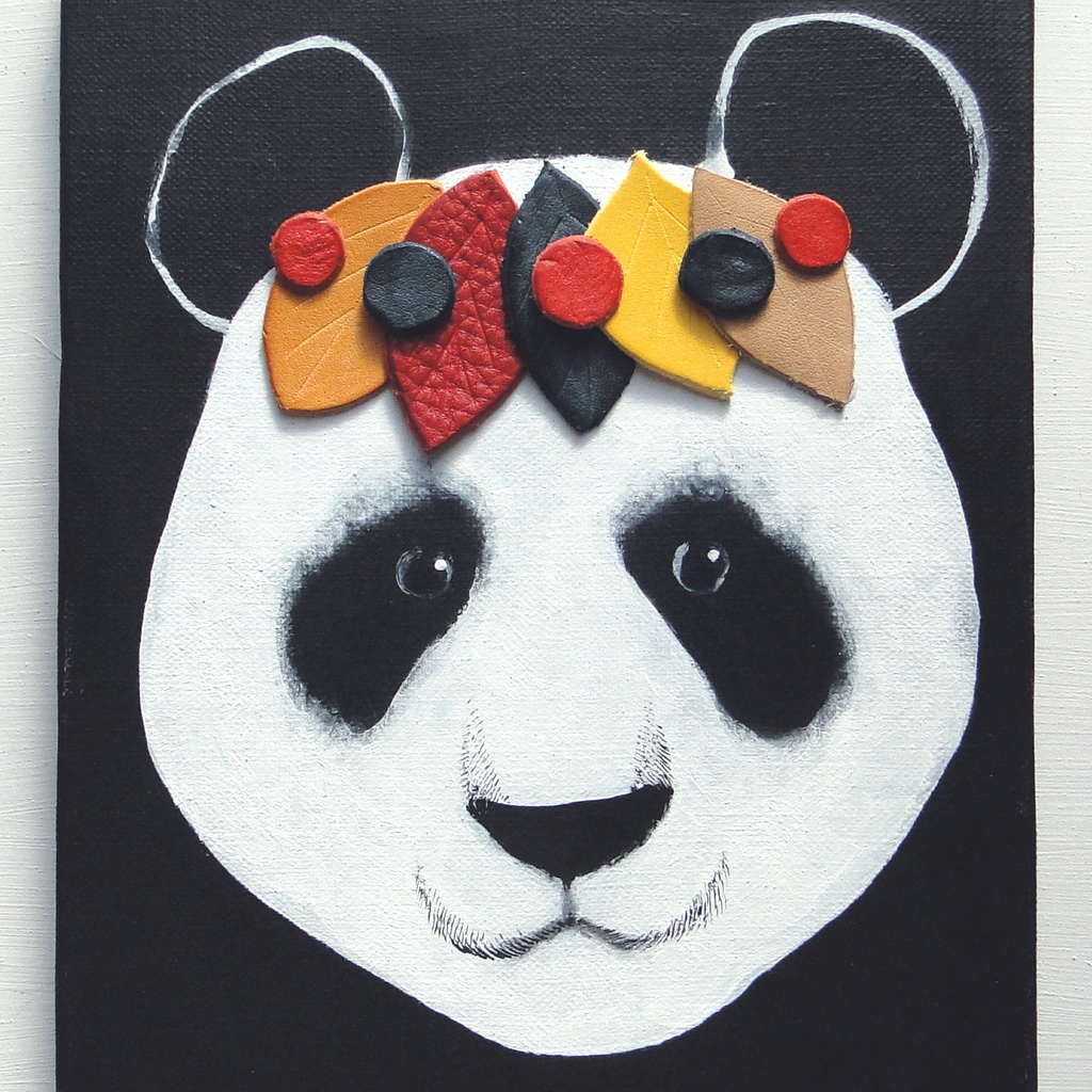 パンダと革飾りのアート 原画 絵画 キャンバス画 動物の絵 壁飾り