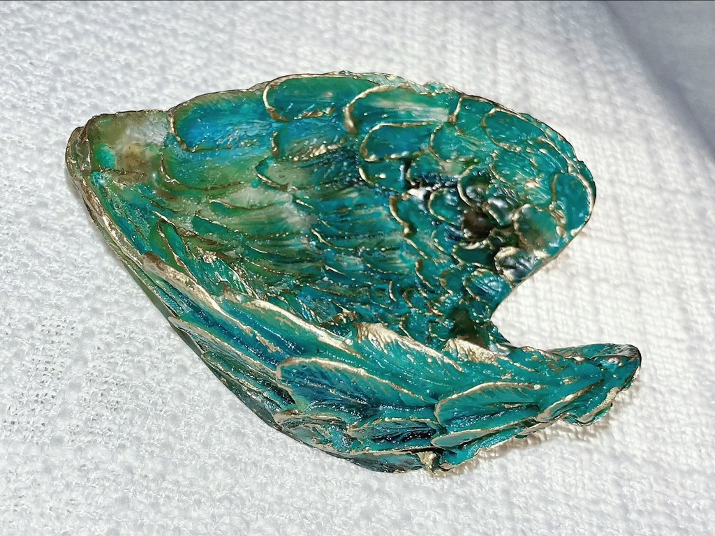 金メッキのアクセサリートレイ