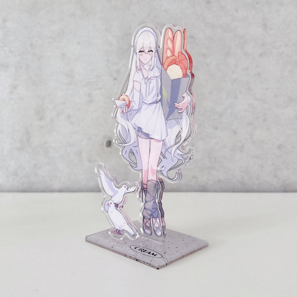 Acrylic Stand / MISTEE