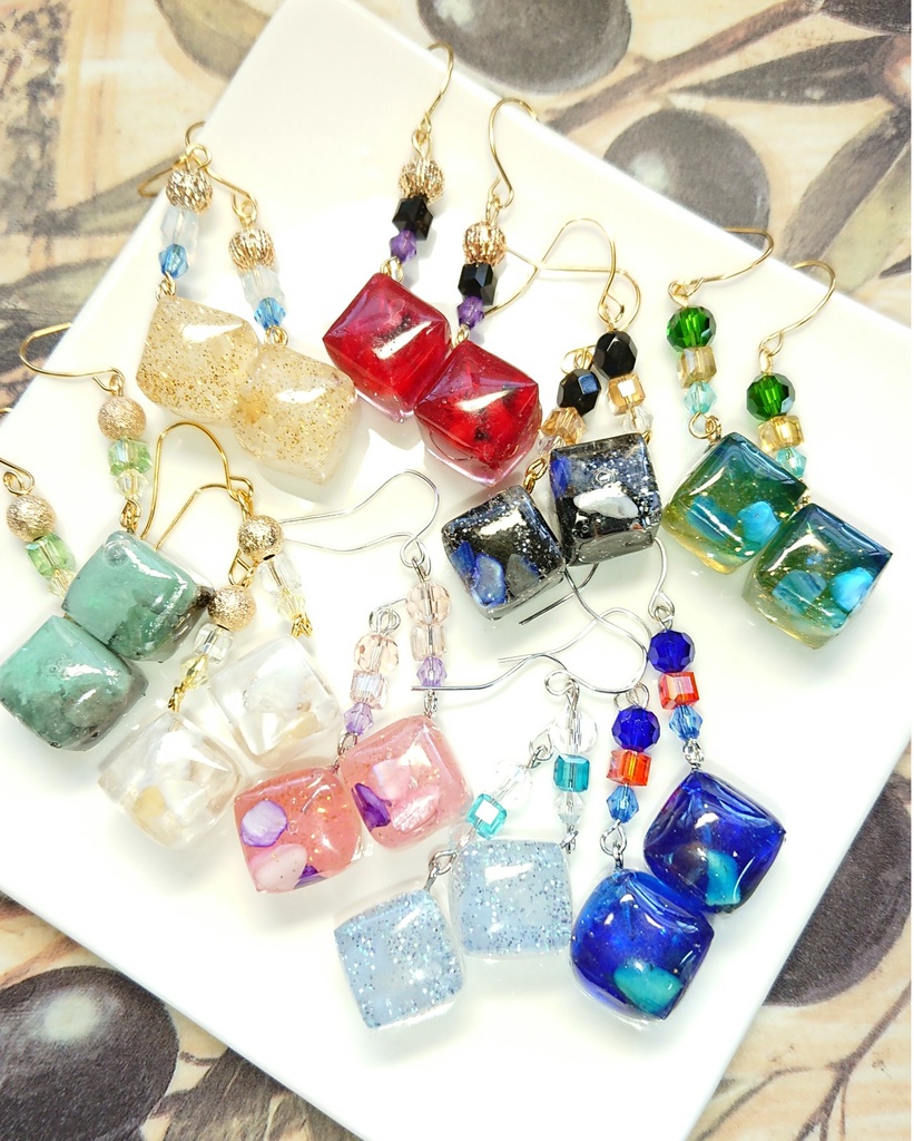 刀剣乱舞イメージキューブピアス・イヤリング