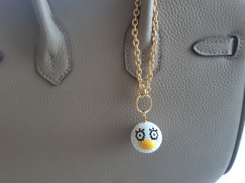 エリザベスイメージ バックチャーム