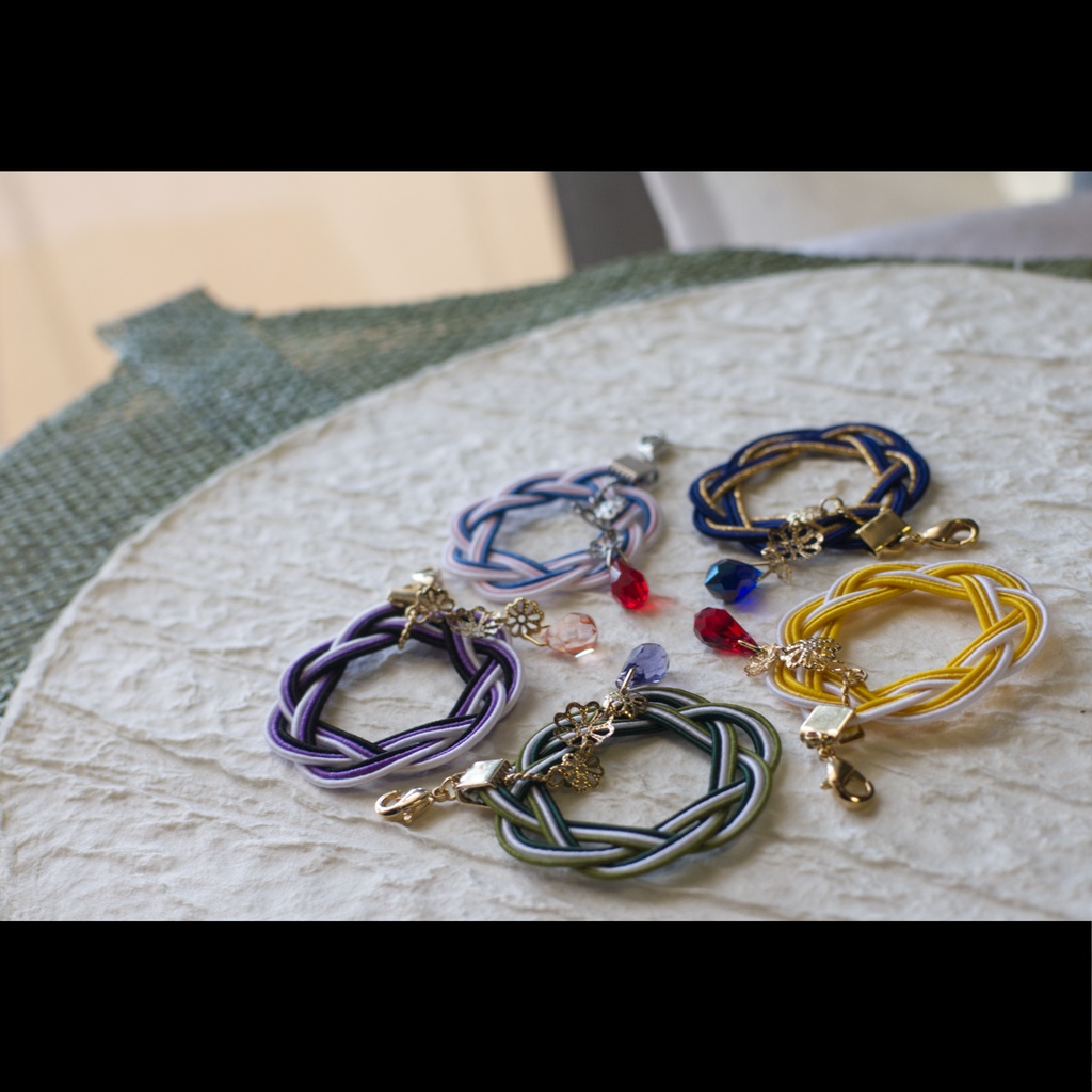 花添ふ「菊舞」:もちマスアクセサリー