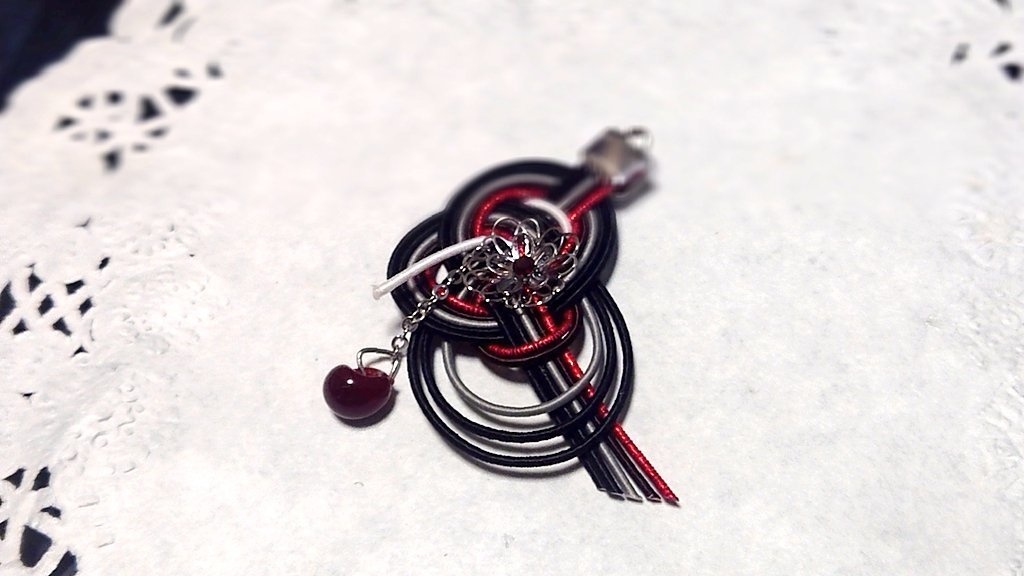 花添ふ「梅枝」:バックチャーム・もちマスアクセ