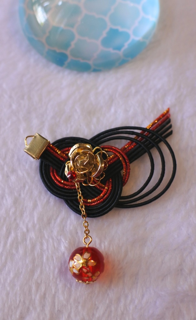 花添ふ「梅枝」:バックチャーム・もちマスアクセ