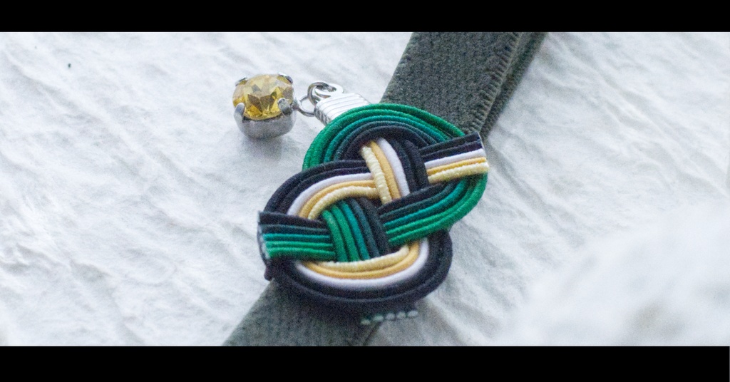 だきあわじ🌱御朱印帳バンド