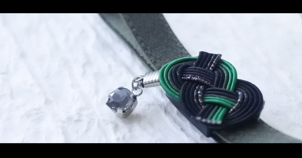 だきあわじ🌱御朱印帳バンド