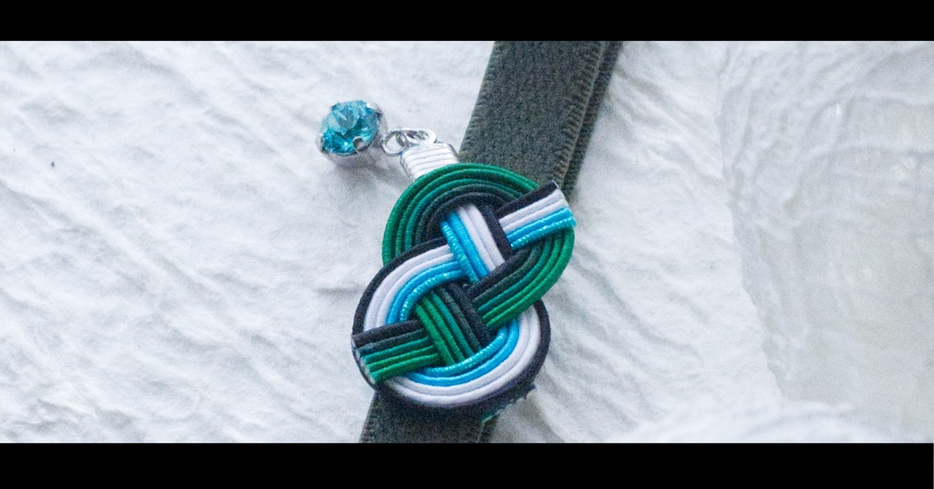 だきあわじ🌱御朱印帳バンド