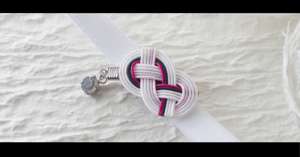 だきあわじ🌱御朱印帳バンド