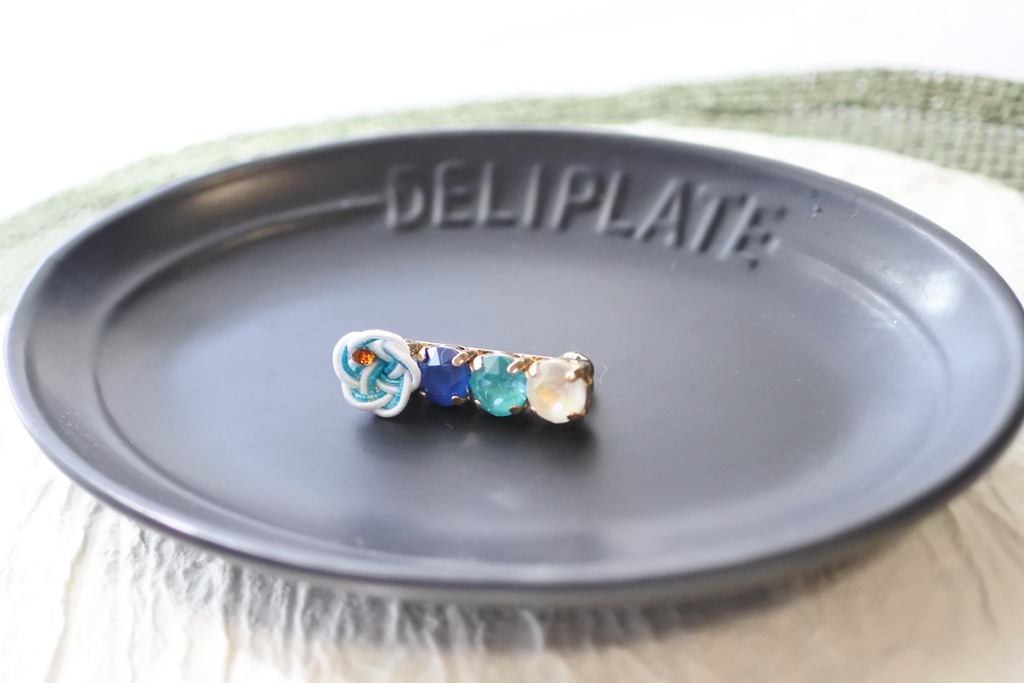 いちれんブローチ