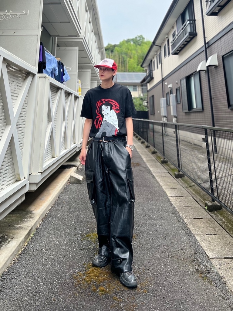 HiKiKoMoRi SS Tee Black