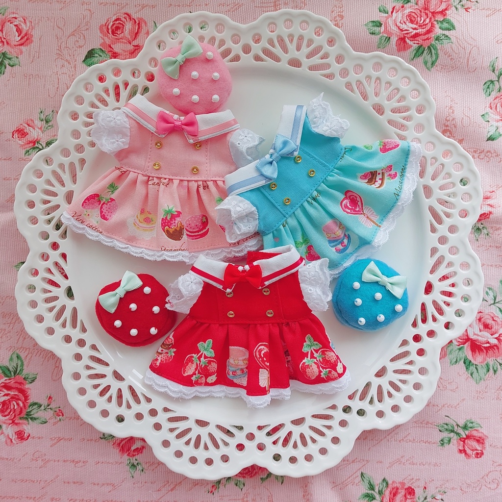 苺とお菓子のワンピース+苺ベレー