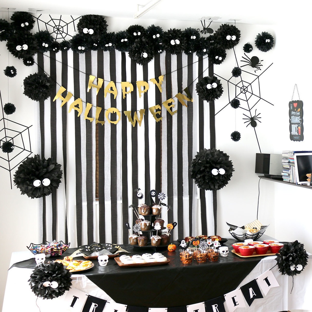 ホラーな書体のハロウィンガーランド「HAPPY HALLOWEEN」ゴールド