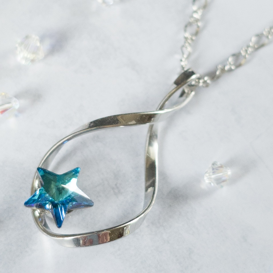 星海、エルピスの花イメージイヤリング(ピアス変更可)、ペンダント