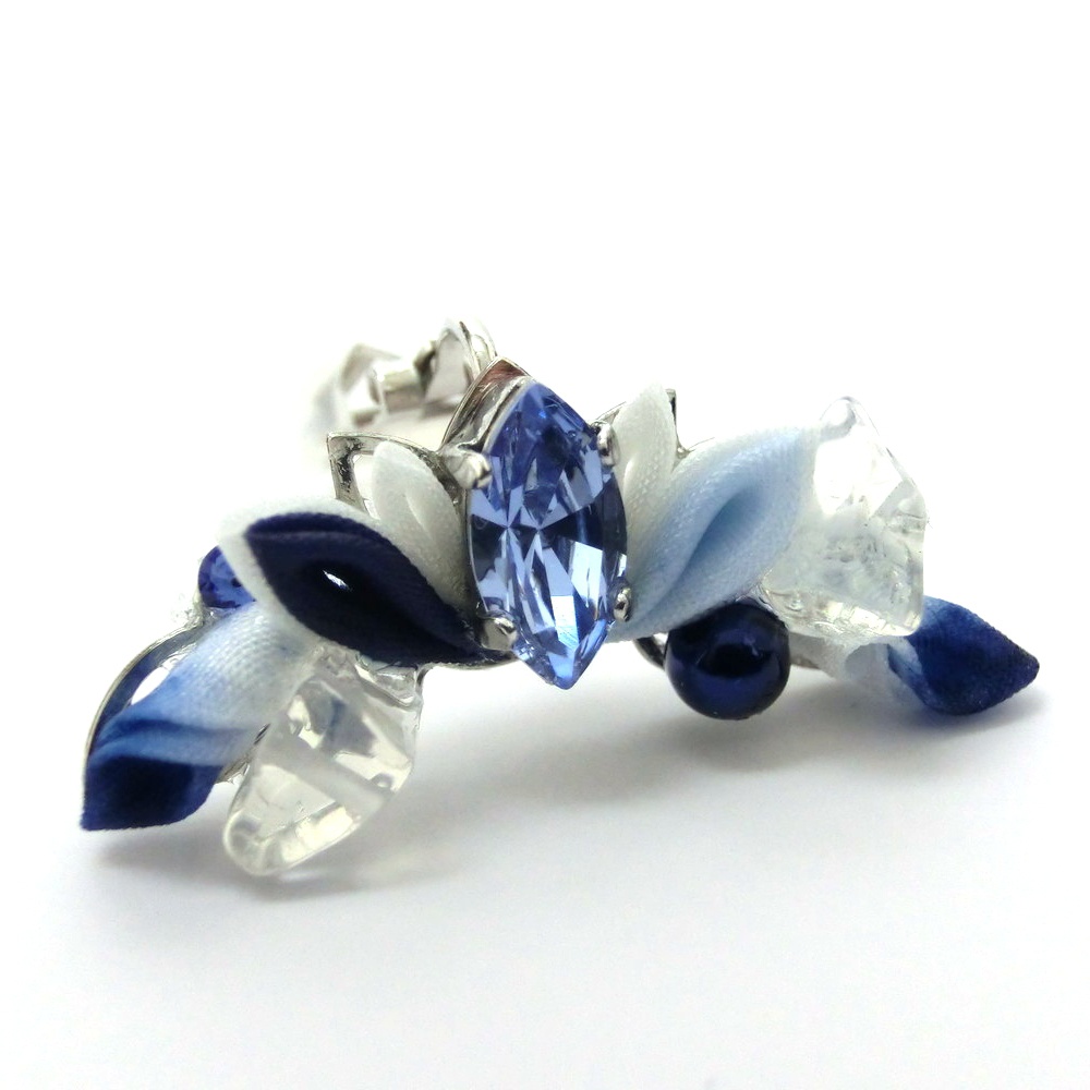 【再販】つまみ細工 イヤーカフ<Lサファイヤ>