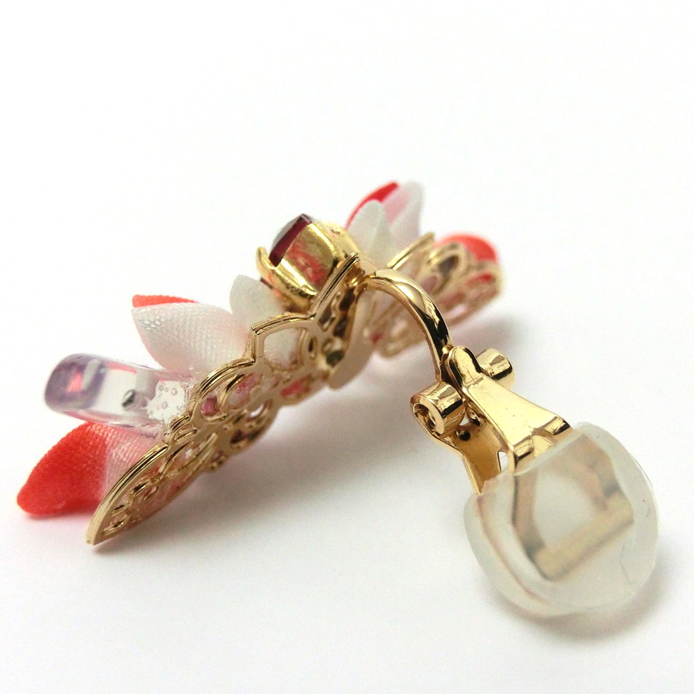 つまみ細工 イヤーカフ "月の欠片"<スカーレット>