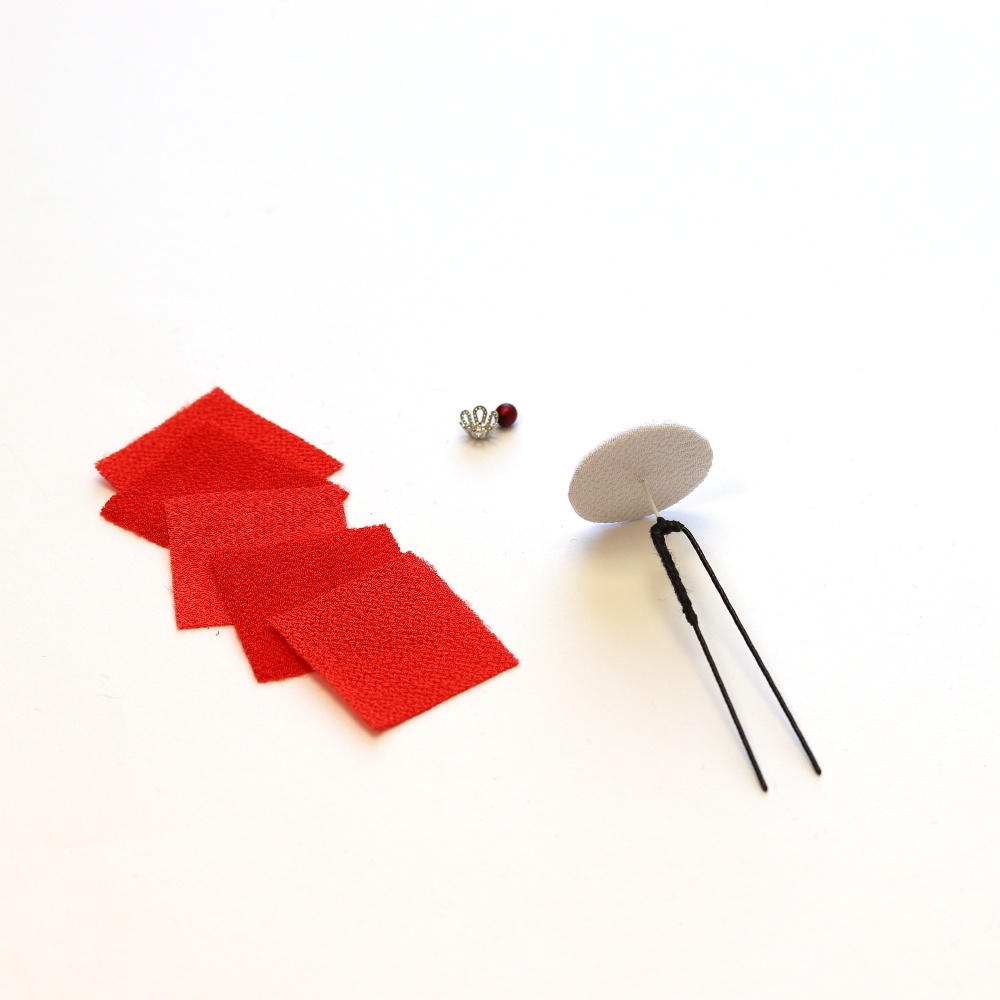 つまみ細工キット Uピン 赤