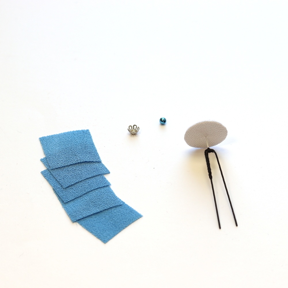 つまみ細工キット Uピン スカイブルー