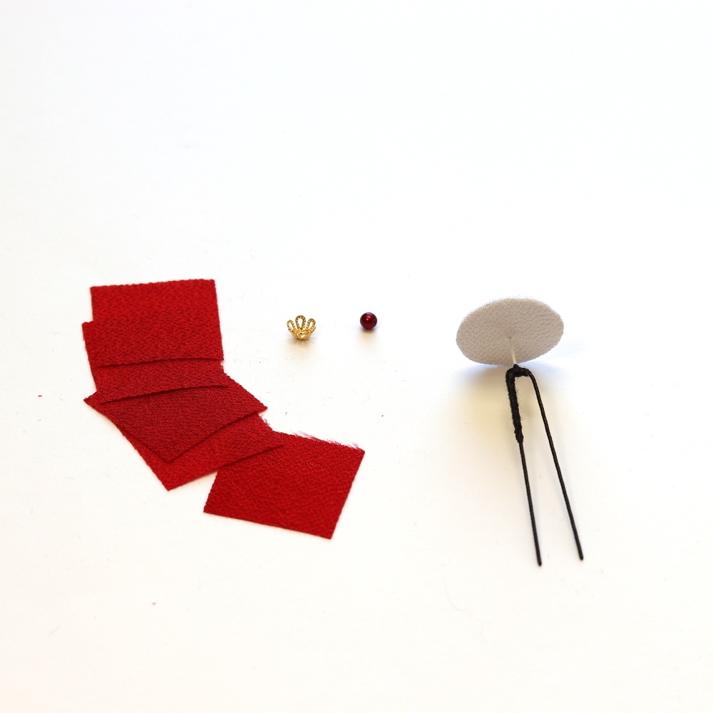 つまみ細工キット Uピン 真紅