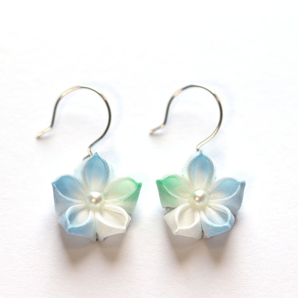 ピアス*つまみ細工桔梗*<涼風>イヤリングに無料交換