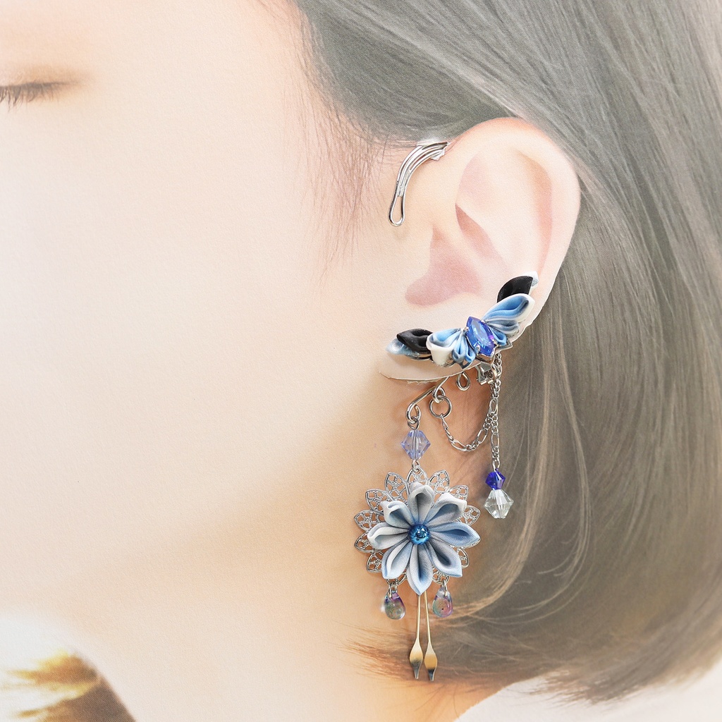 つまみ細工イヤーカフ<アクアマリン>