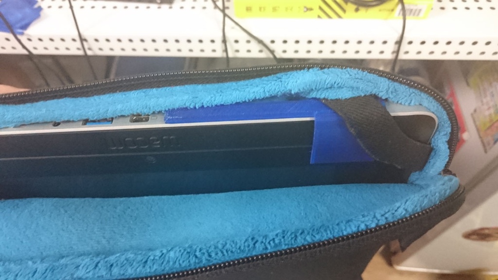 3Dプリンター用 Cintiq Companion 用電源スイッチカバー stlデータ