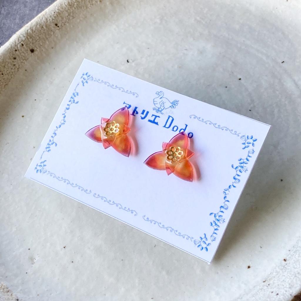 チグリジアのピアス