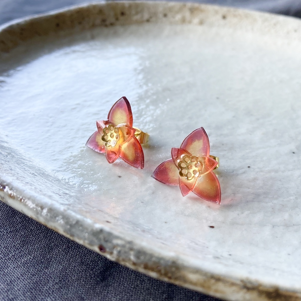 チグリジアのピアス