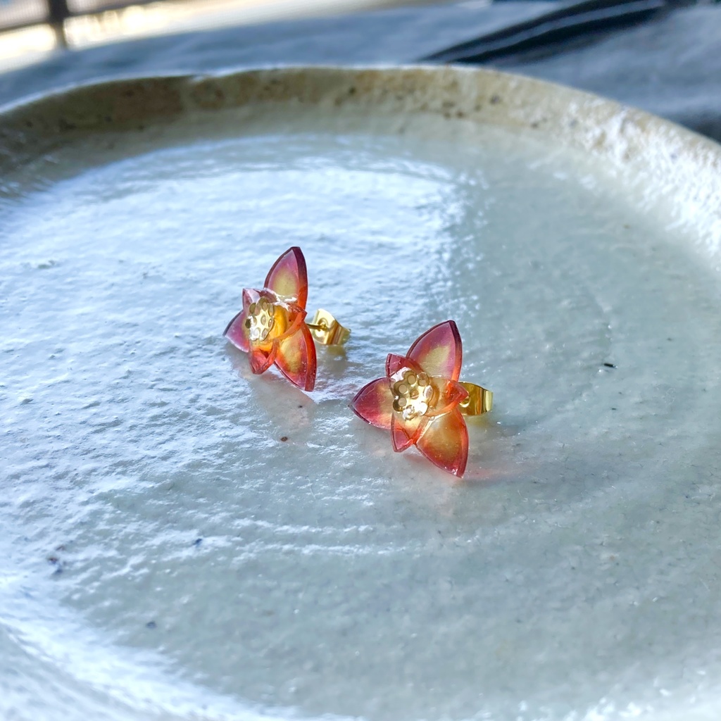 チグリジアのピアス